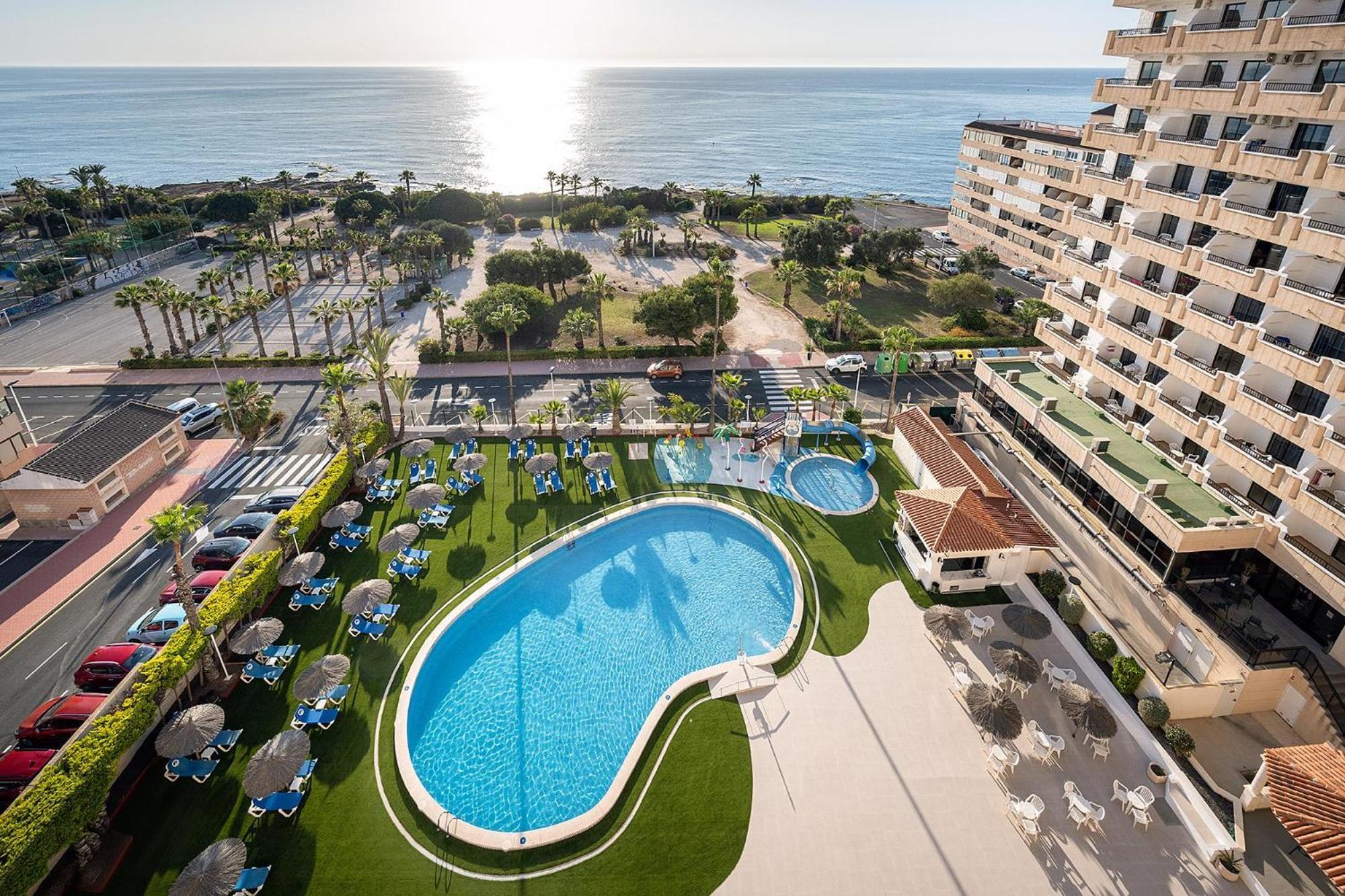 Hotel Playas De Torrevieja Bagian luar foto