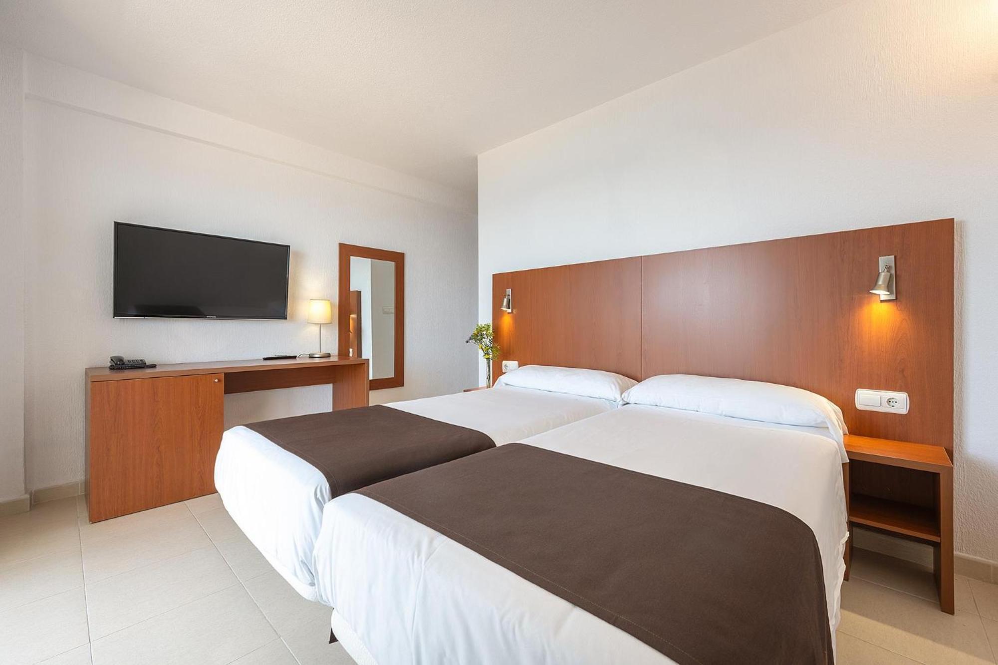 Hotel Playas De Torrevieja Bagian luar foto