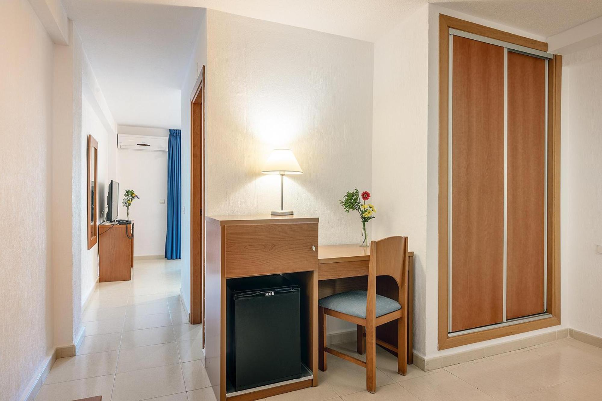Hotel Playas De Torrevieja Bagian luar foto
