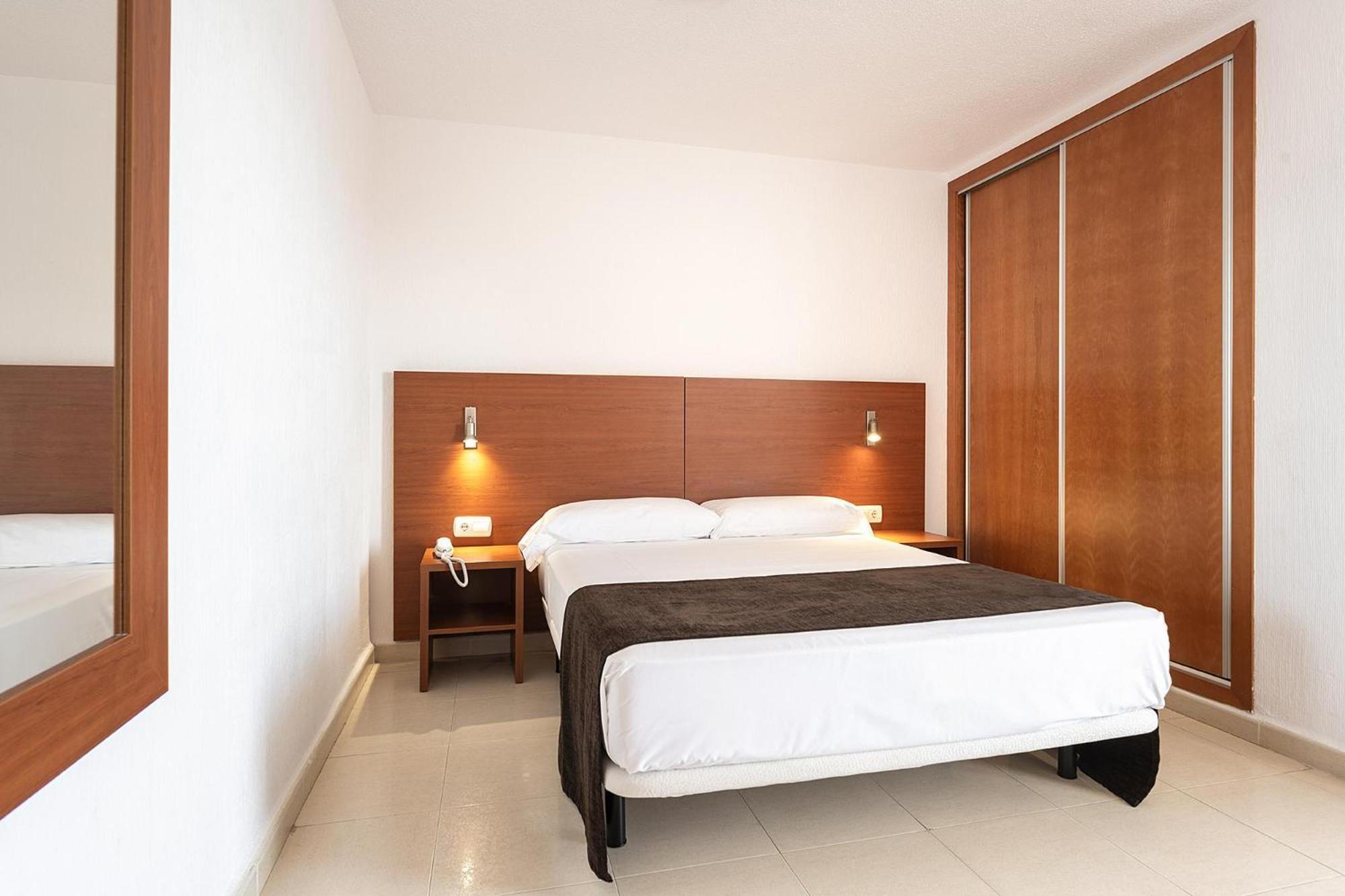 Hotel Playas De Torrevieja Bagian luar foto