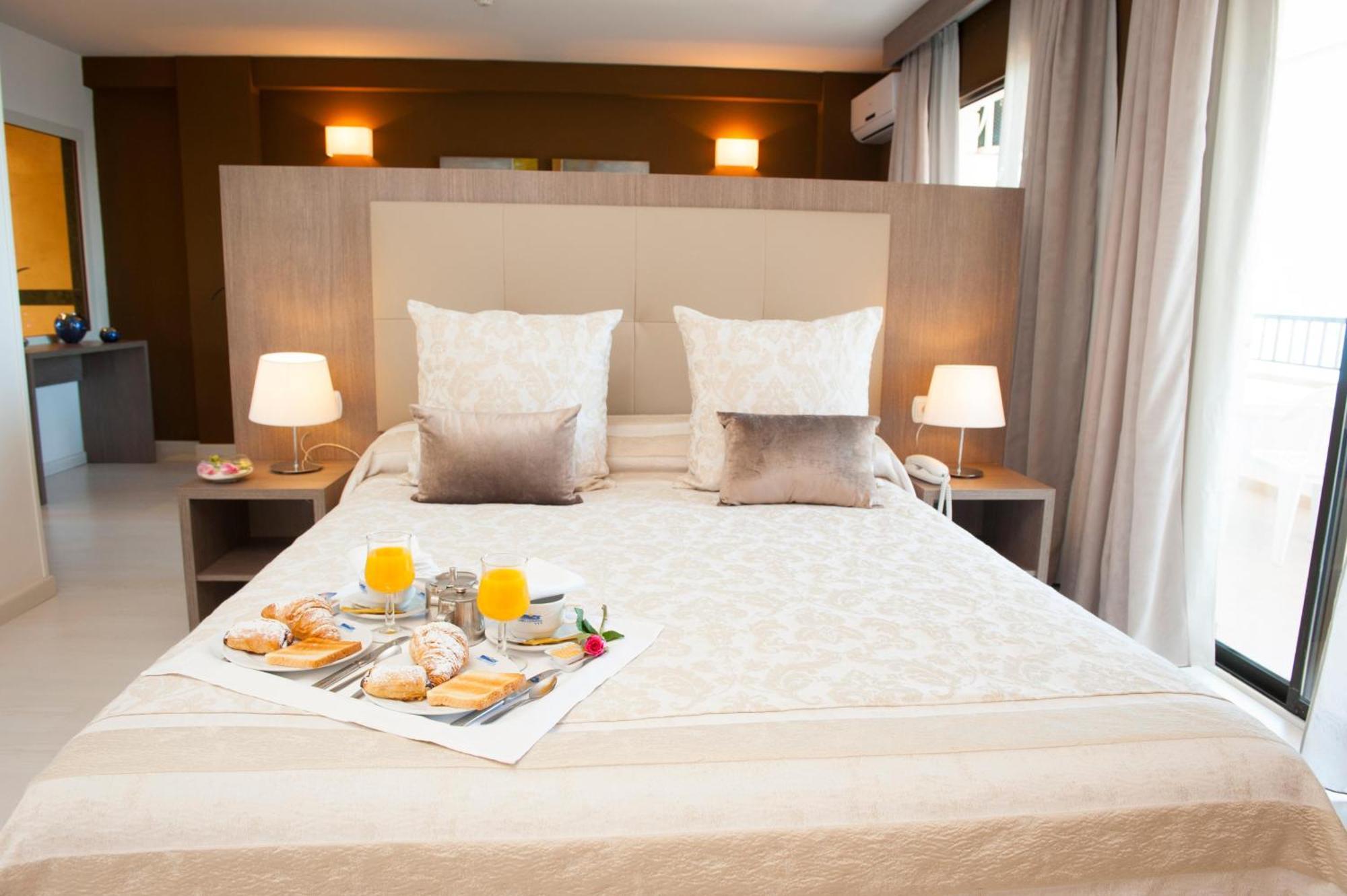 Hotel Playas De Torrevieja Bagian luar foto