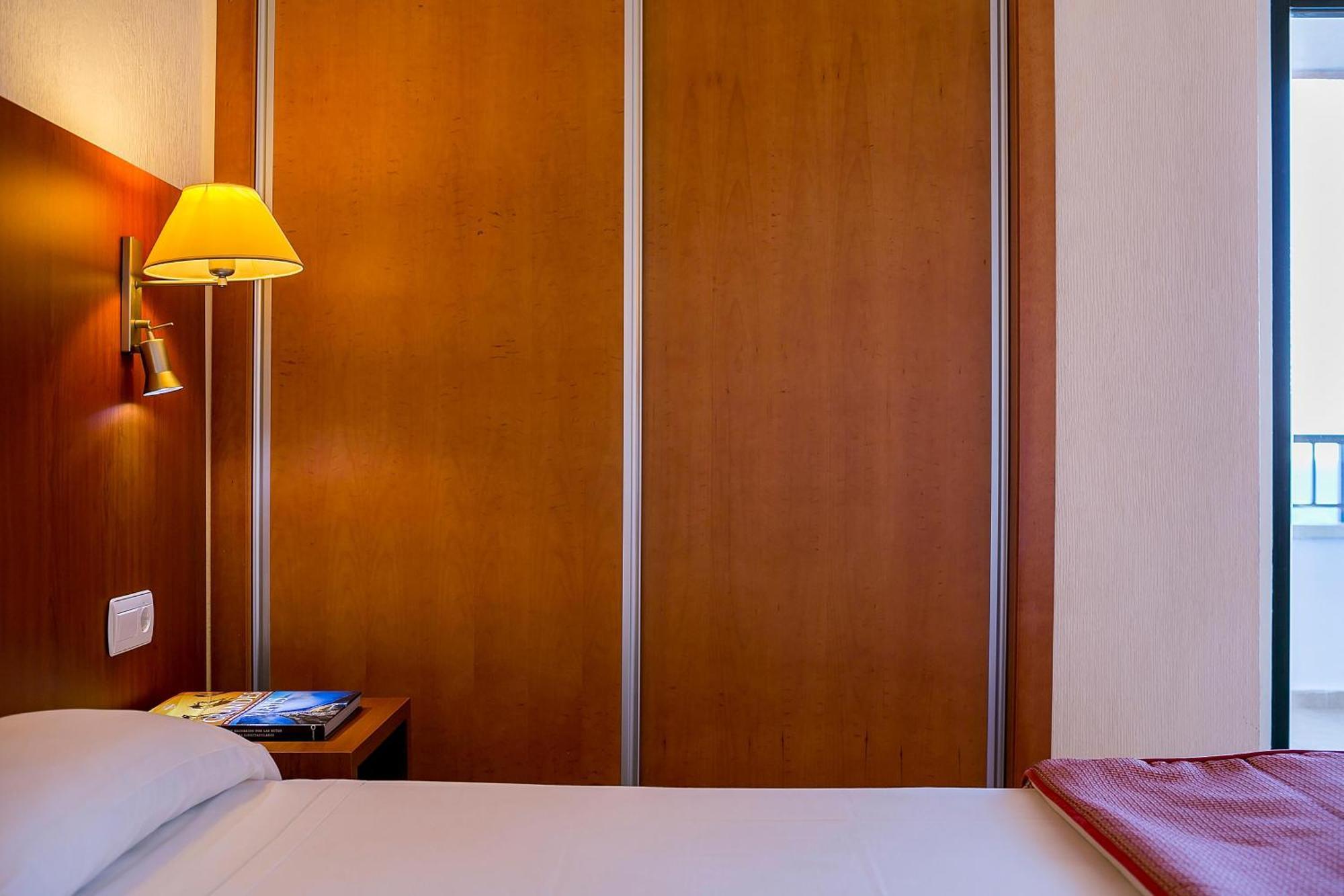 Hotel Playas De Torrevieja Bagian luar foto