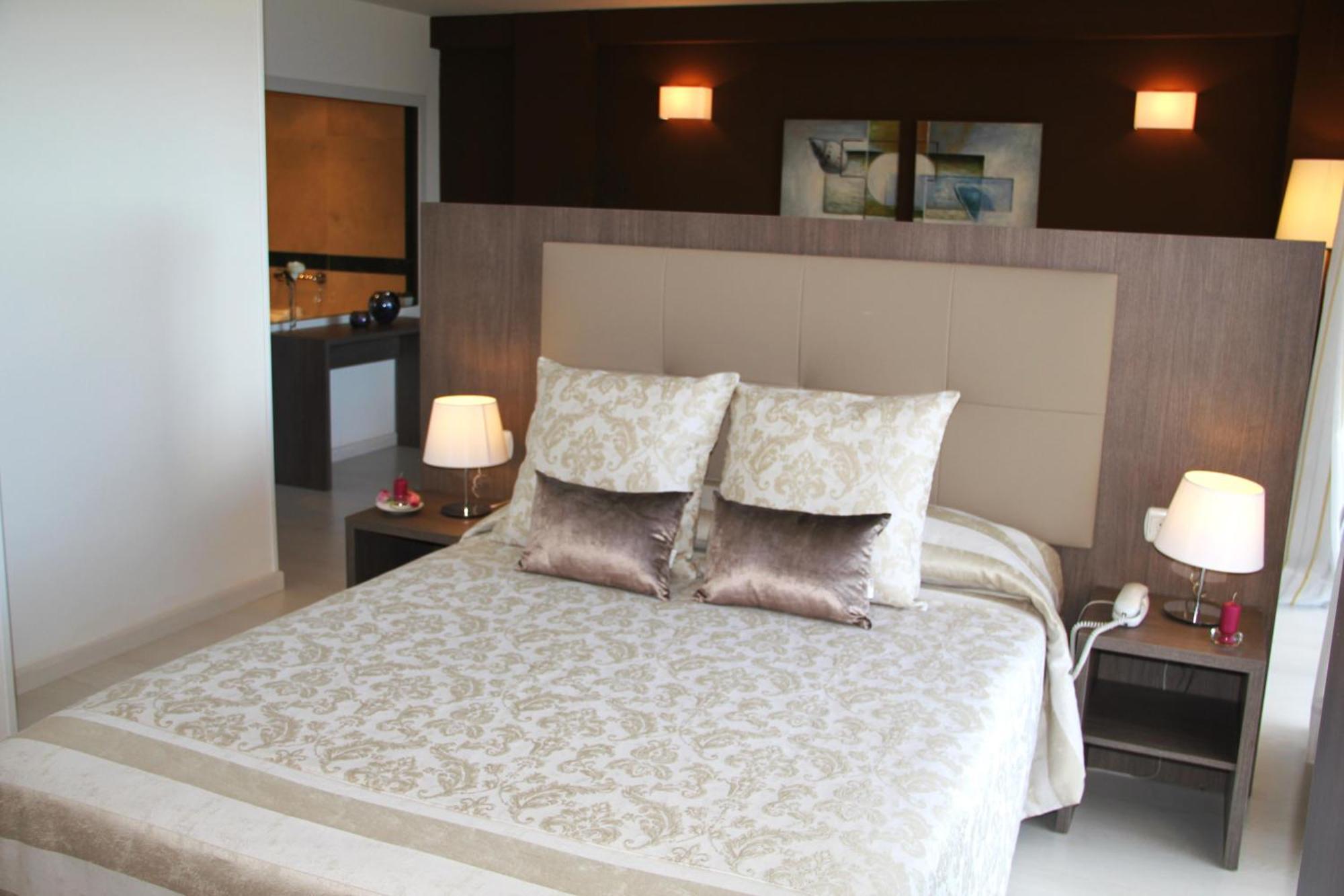 Hotel Playas De Torrevieja Bagian luar foto