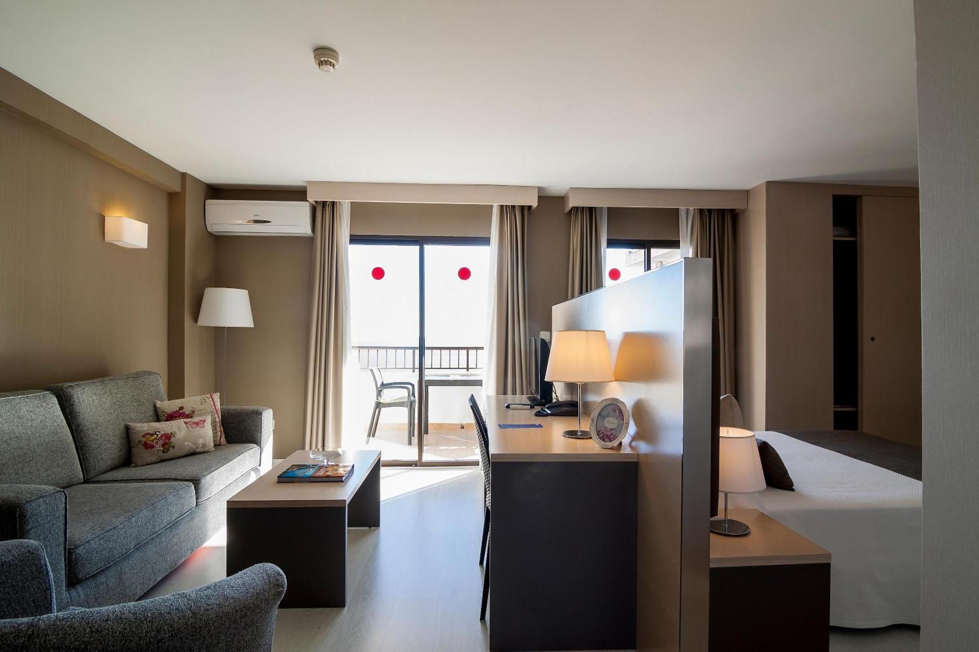 Hotel Playas De Torrevieja Bagian luar foto