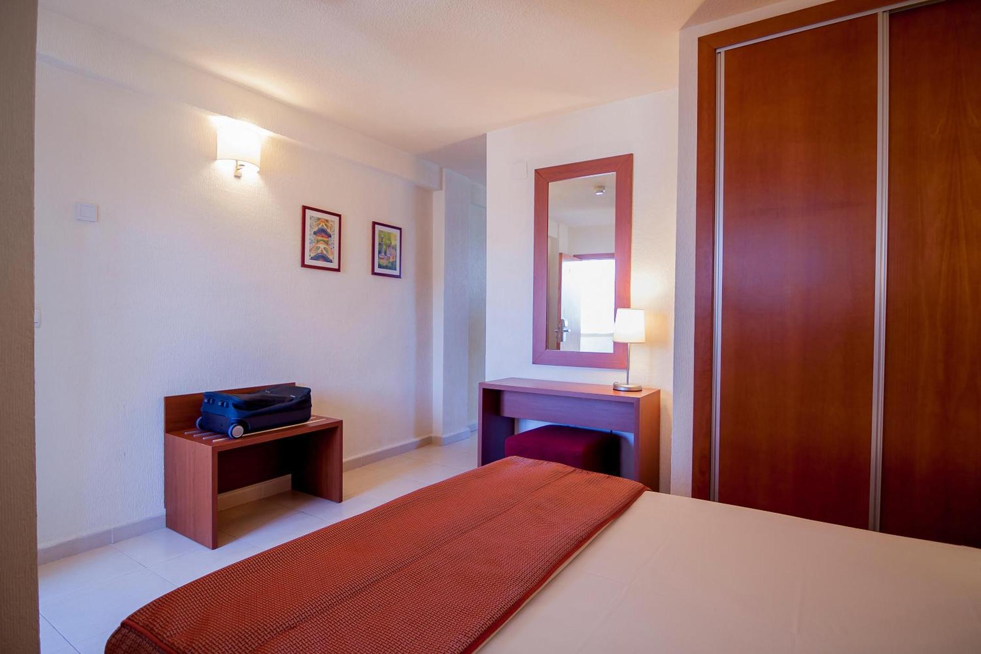 Hotel Playas De Torrevieja Bagian luar foto