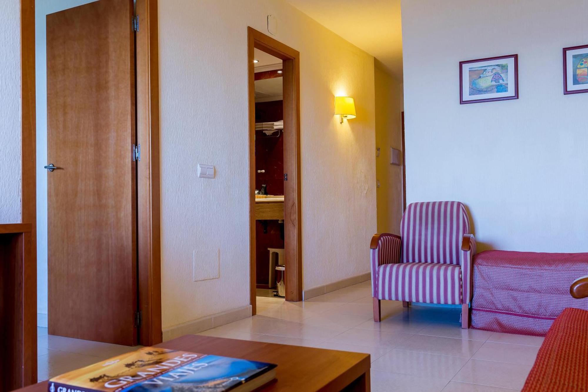 Hotel Playas De Torrevieja Bagian luar foto